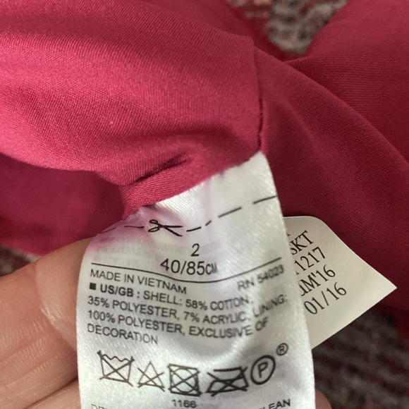 2-skirt bundle size 2 by banana republic - Picture 11 of 13